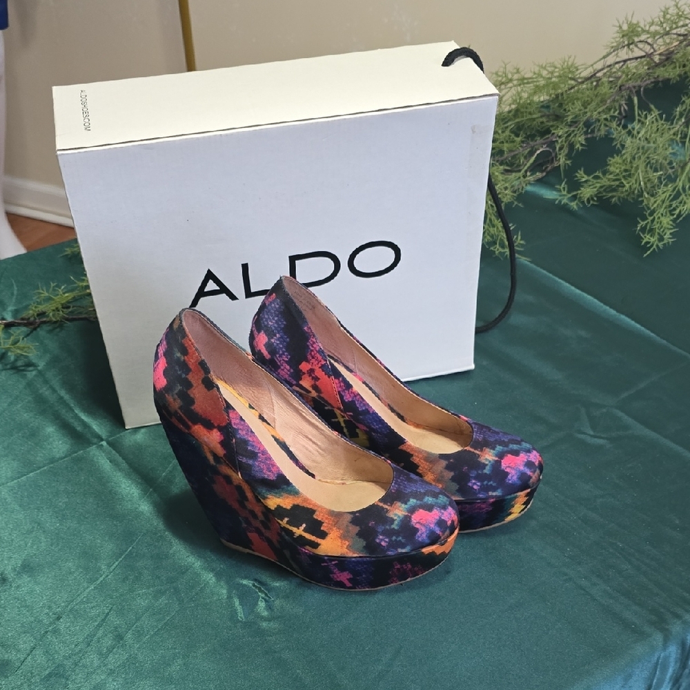 Aldo Black and Pink Wedge Shoes